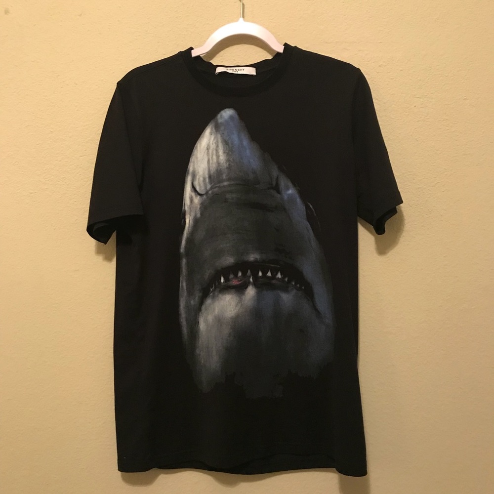 Givenchy shark T-shirt